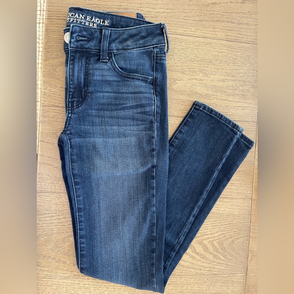 American Eagle - Picture 1 of 3